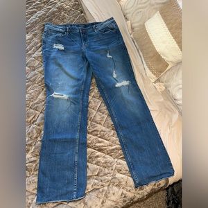 Woman’s Vigoss crop jean size 34